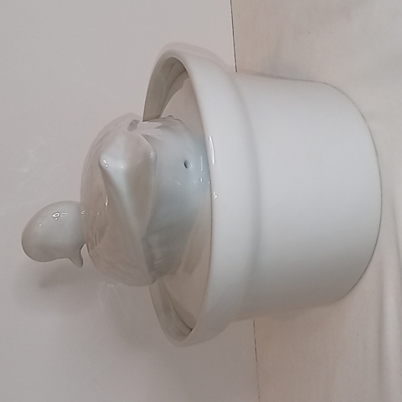 Cordon Bleu White Oven/Microwave/Dishwasher Safe Covered Duck Casserole Dish - Picture 4 of 11